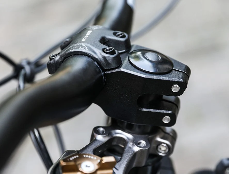 Light Bee Handlebar Mount Stem (2024 and earlier) - Image 4